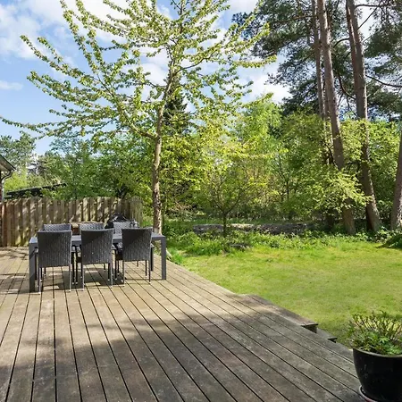 Дом отдыха 4 Bedroom Beautiful In Rorvig