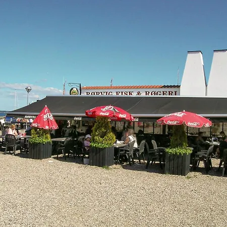 4 Bedroom Beautiful In